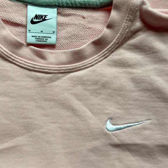 sweatshirt - Picture 2 of 3